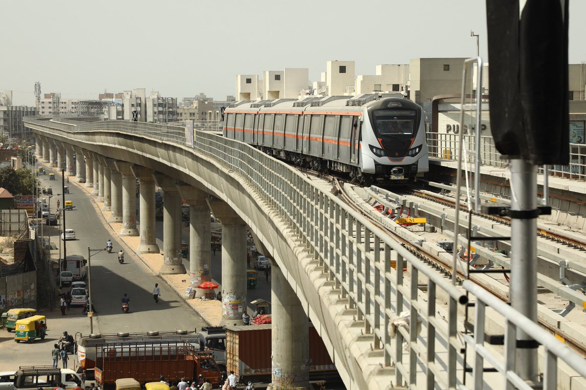 ahmedabad_metro1.jpg