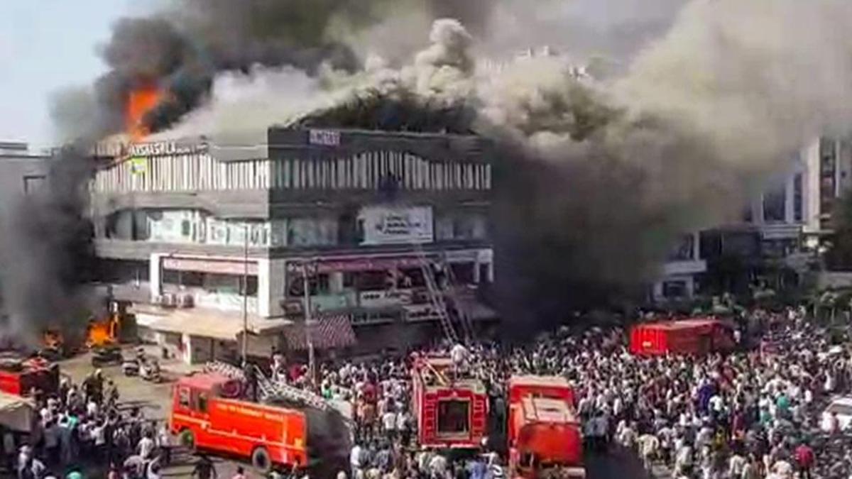 surat_fire.jpg