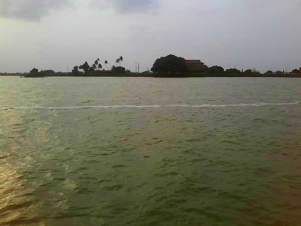 gauri-shankar-lake-bhavnagar.jpg