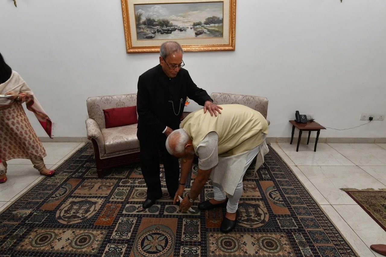 Modi_with_pranabda-1280x853.jpg